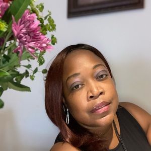 Meet your Posher, Ebonee